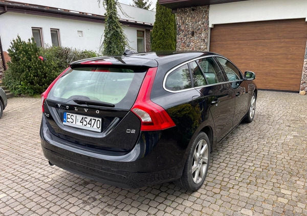 Volvo V60 cena 43900 przebieg: 278000, rok produkcji 2014 z Nowy Tomyśl małe 172